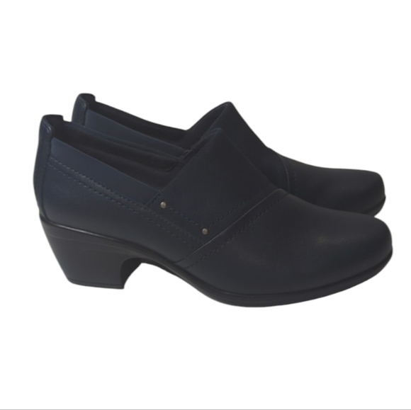 Clarks Shoes - Clarks Navy Blue Women's Slip On Shoes Size 7.5